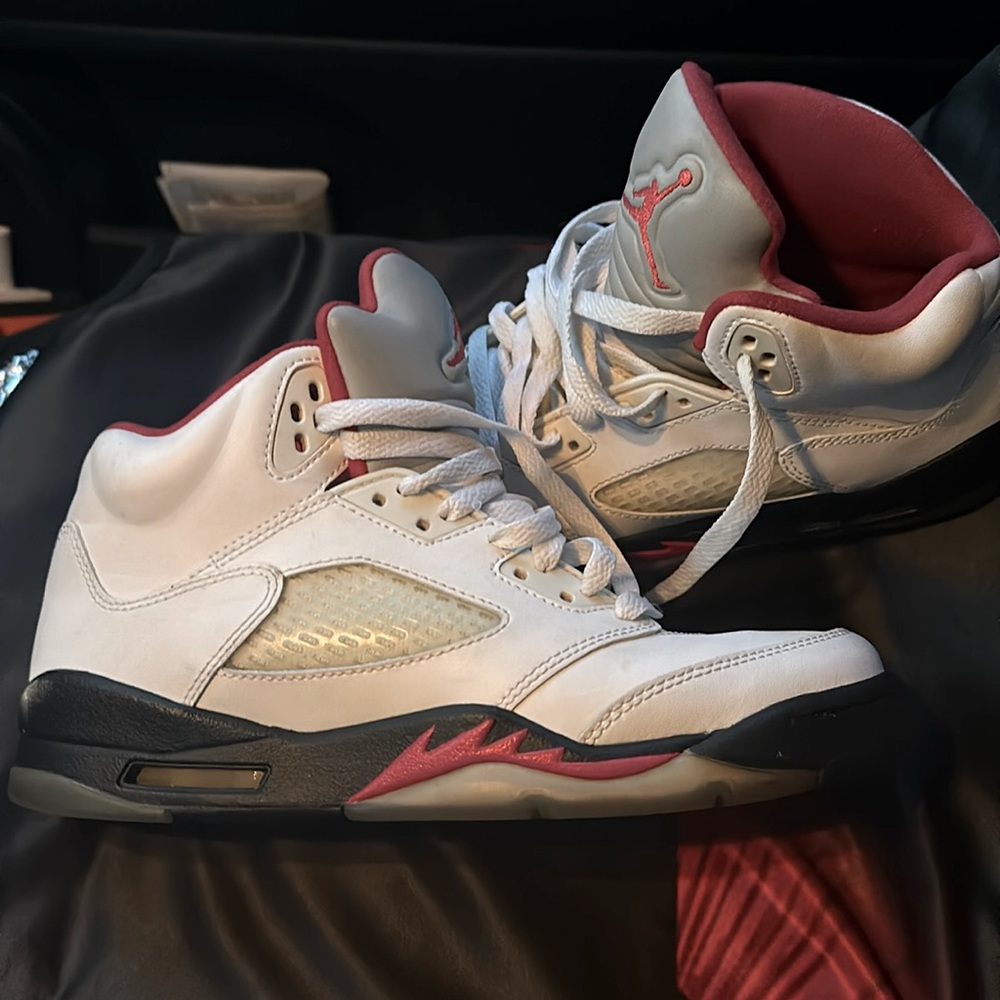 Jordan retro 5 fire red 2020. Size youth 6.5 or women’s 8. $140